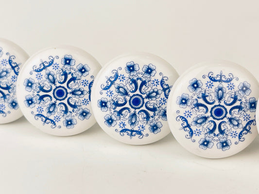 Product image for 'vintage chinoiserie style blue white floral ceramic knobs set of 2' (view 799cf5)