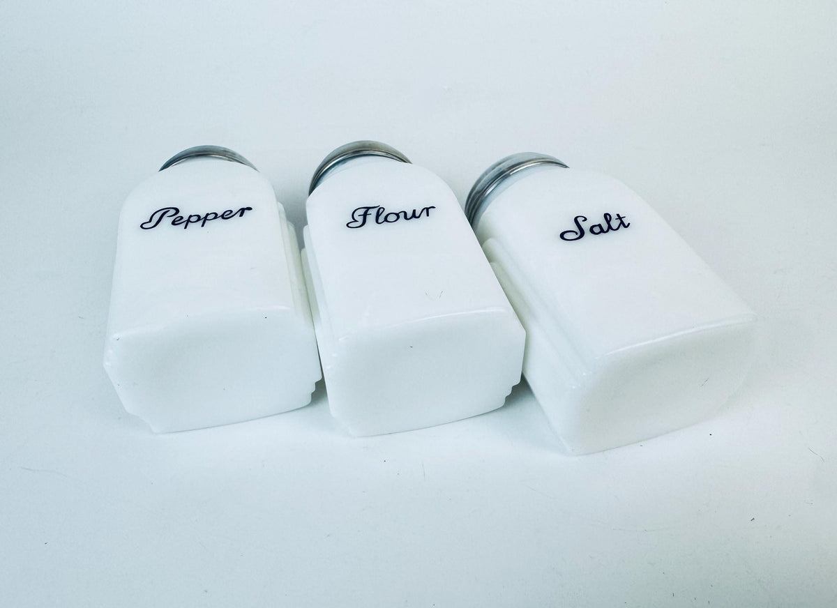 Product image for 'vintage mckee white kitchen range shaker set art deco style salt pepper flour' (view 8359ce)