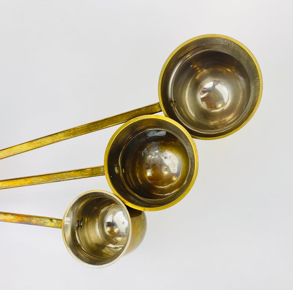 Product image for 'vintage brass spirit measures for the sophisticated bar timeless elegance' (view bbe0a8)