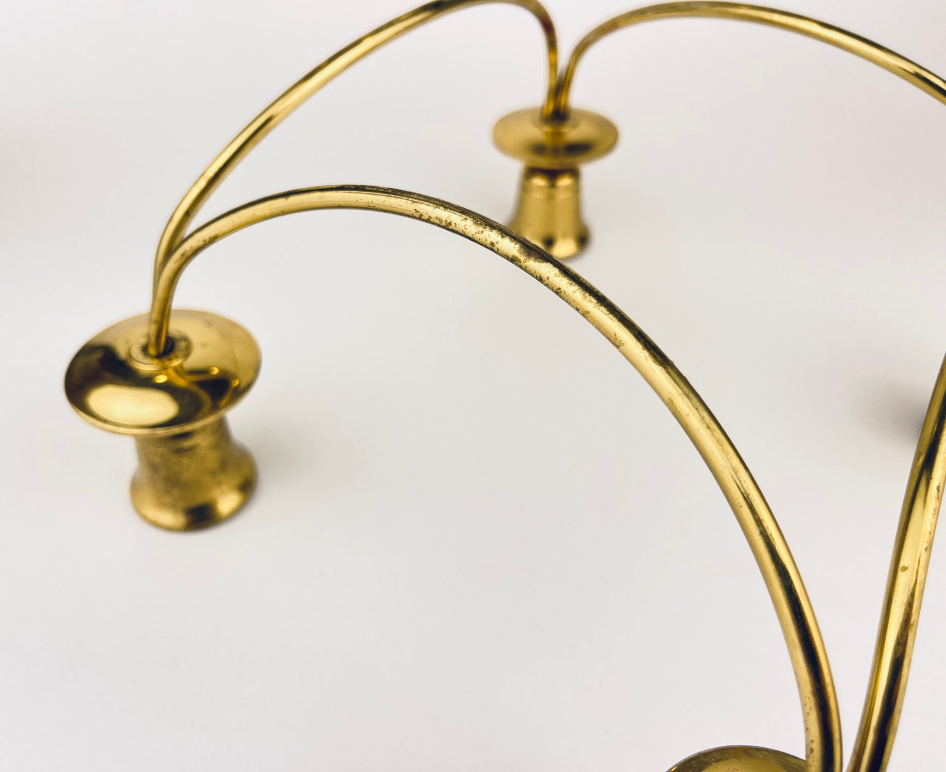 Product image for 'vintage solid brass 4 arm candlestick holder' (view 0b9b41)