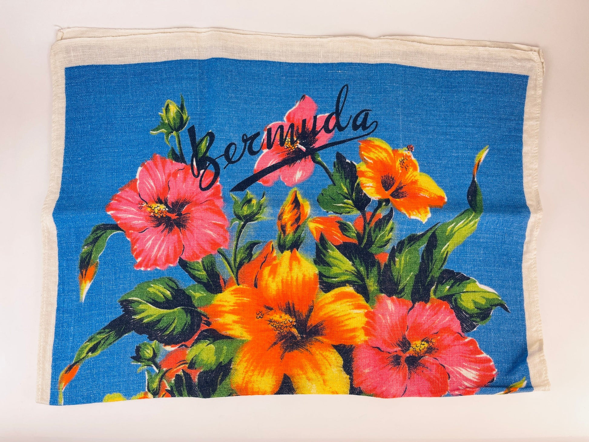 Product image for 'vintage large floral print bermuda souvenir linen tea towel tapestry kitchen statement towel made in ireland by lamont' (view 16b24d)
