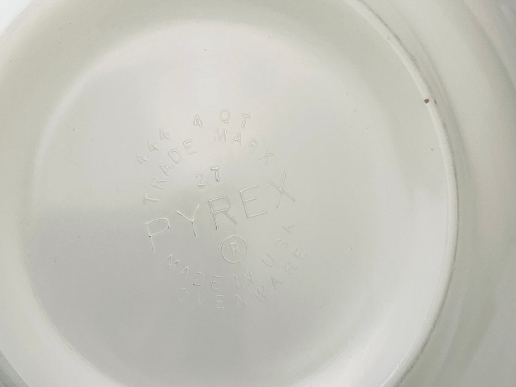 Product image for 'vintage town country pyrex glass cinderella mixing bowl 444 4 qt' (view abe2e1)