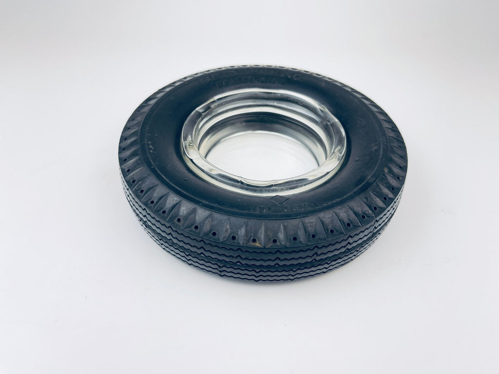 Product image for 'vintage seiberling sealed aire rubber tire glass ashtray made in usa' (view 4dc890)