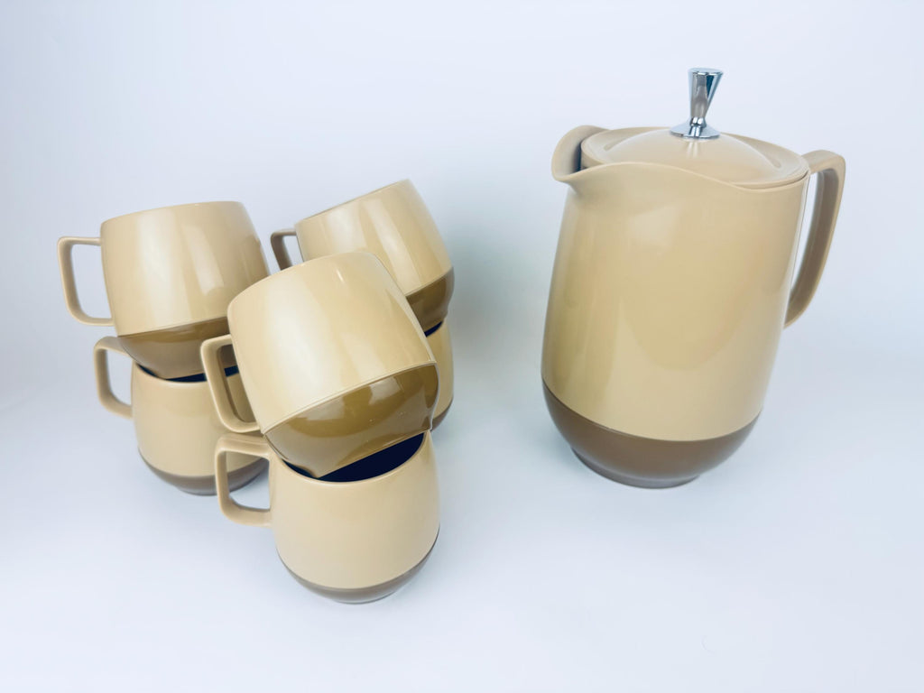 Product image for 'vintage thermos insul ware beige plastic pitcher cup set new in box new old stock' (view 8e66b3)