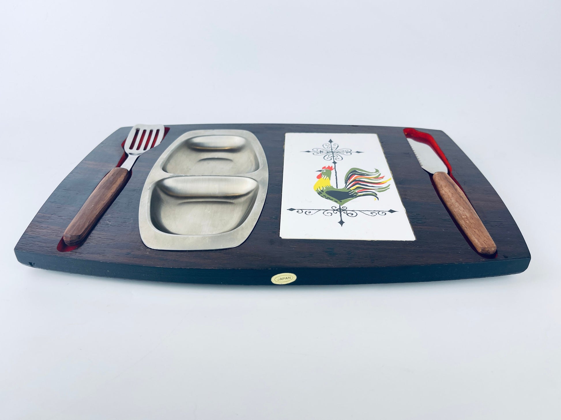 Product image for 'vintage mid century modern wood charcuterie appetizer board country rooster design made in japan' (view df84ea)