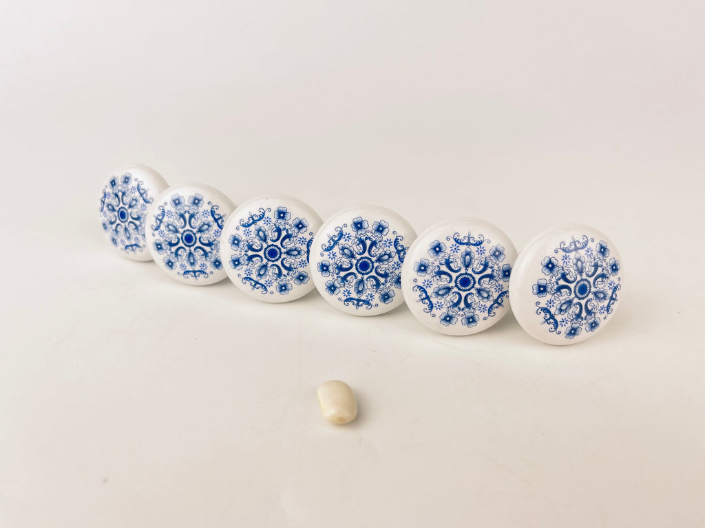 Product image for 'vintage chinoiserie style blue white floral ceramic knobs set of 2' (view 8f8966)