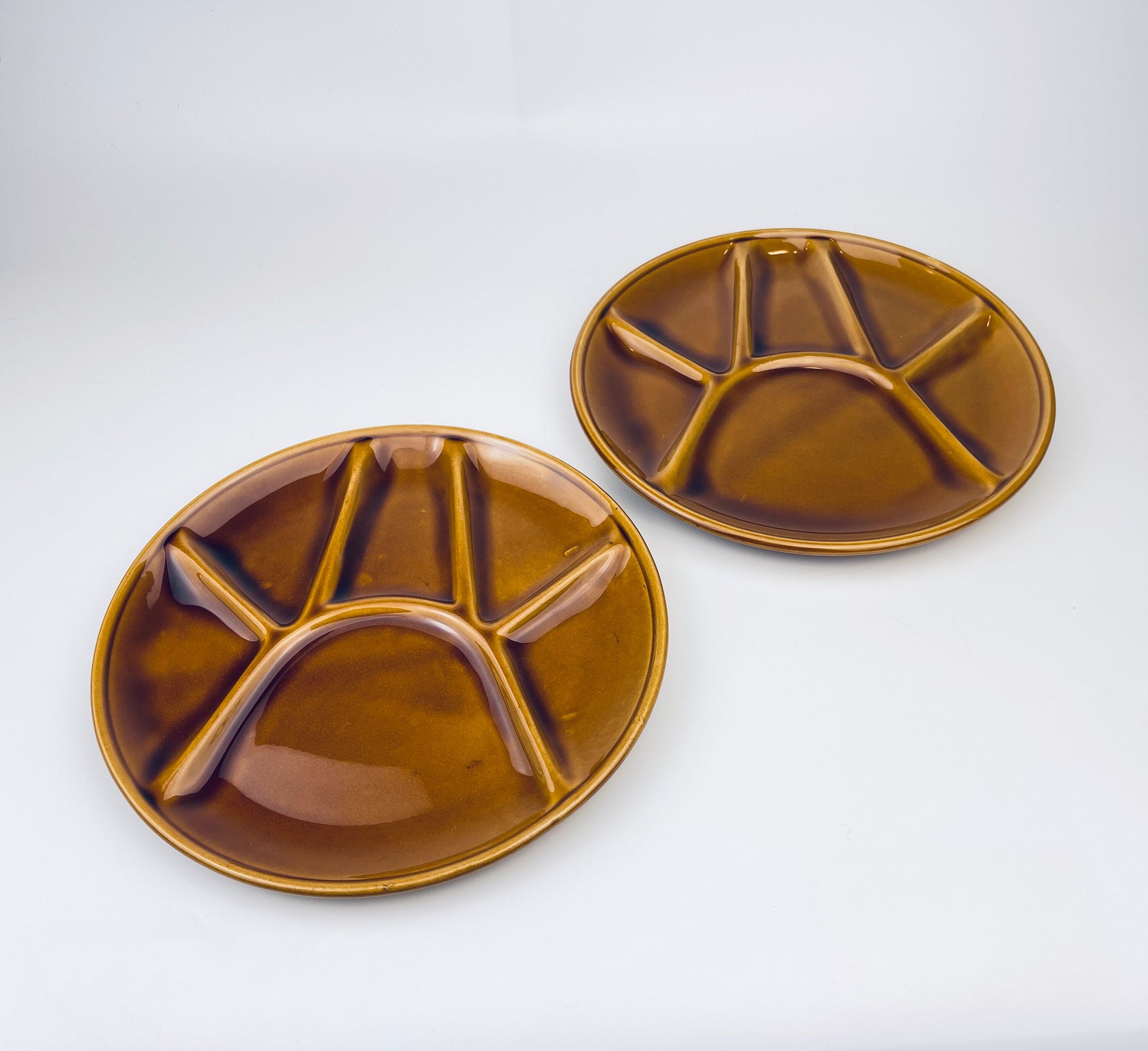 Product image for 'vintage niderville france glazed ceramic 8 5 fondue sushi plates set of two 2 made in france colour sets sold separately' (view b545a8)