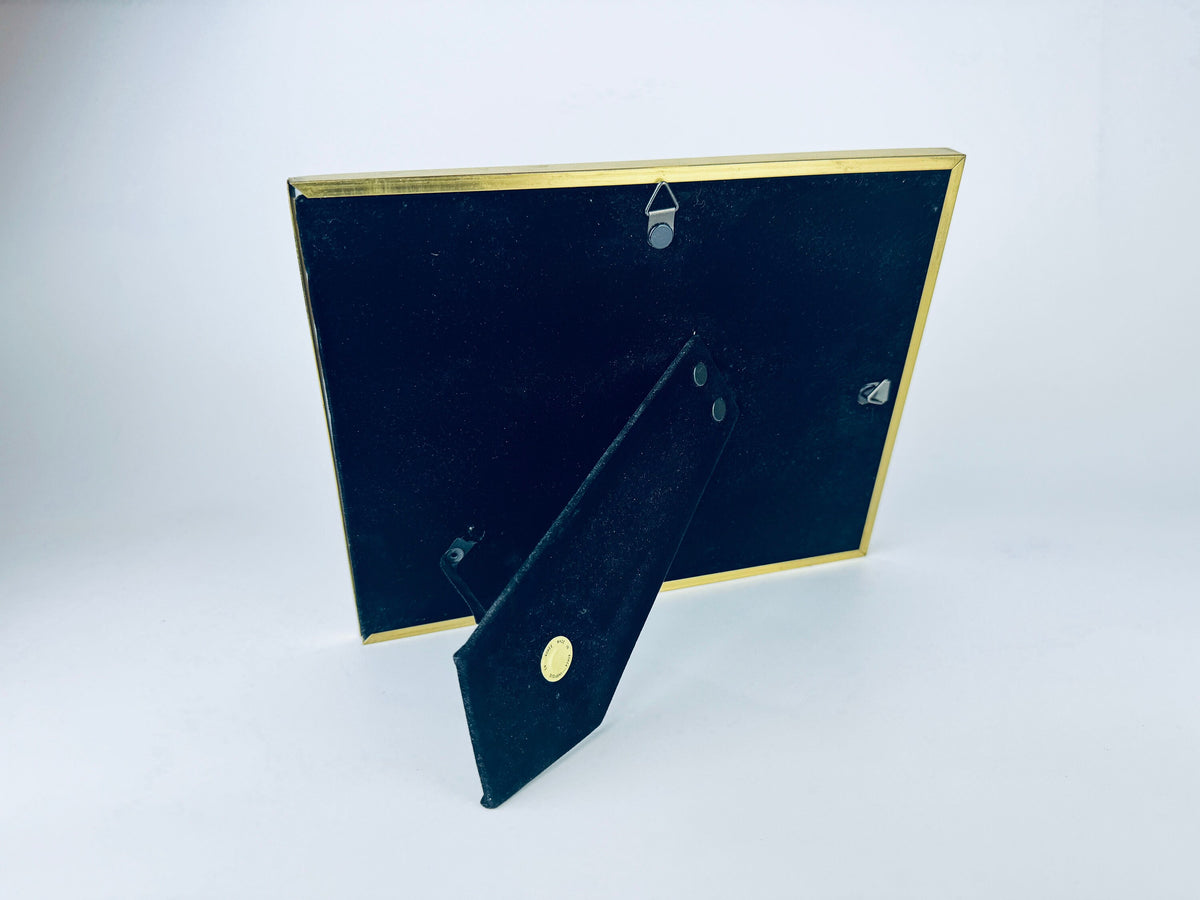 Product image for 'vintage solid brass tabletop wall picture frame 8 x 10 made in korea woodwards department store' (view a97ca7)