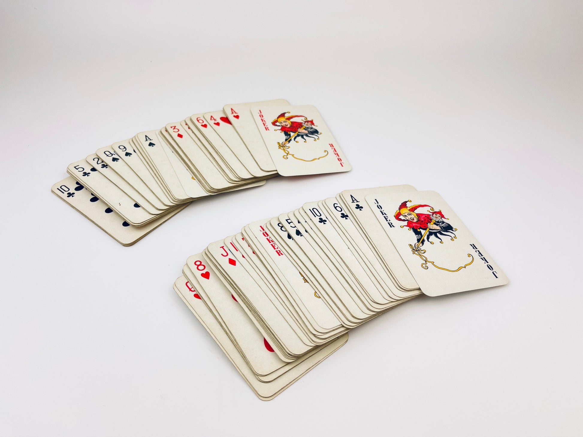 Product image for 'vintage siamese cat poodle pattern playing cards made in austria by piatnik decks sold separately' (view d6babe)