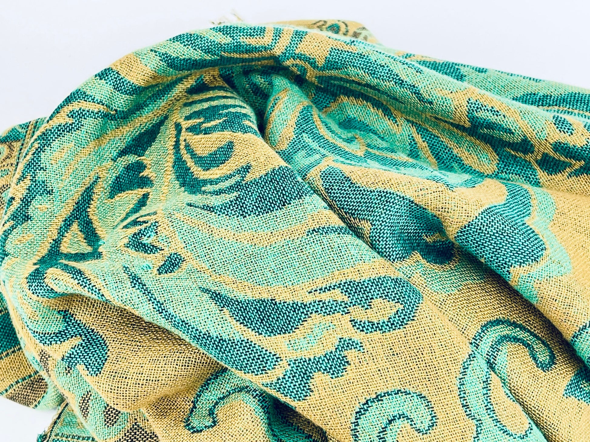 Product image for 'vintage green brown floral scroll fringe table cloth' (view b2b2db)