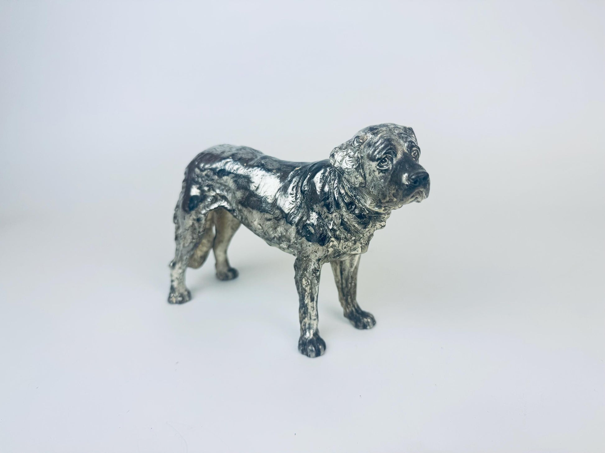 Product image for 'vintage silver metal saint bernard dog sculpture made in japan' (view 3115df)