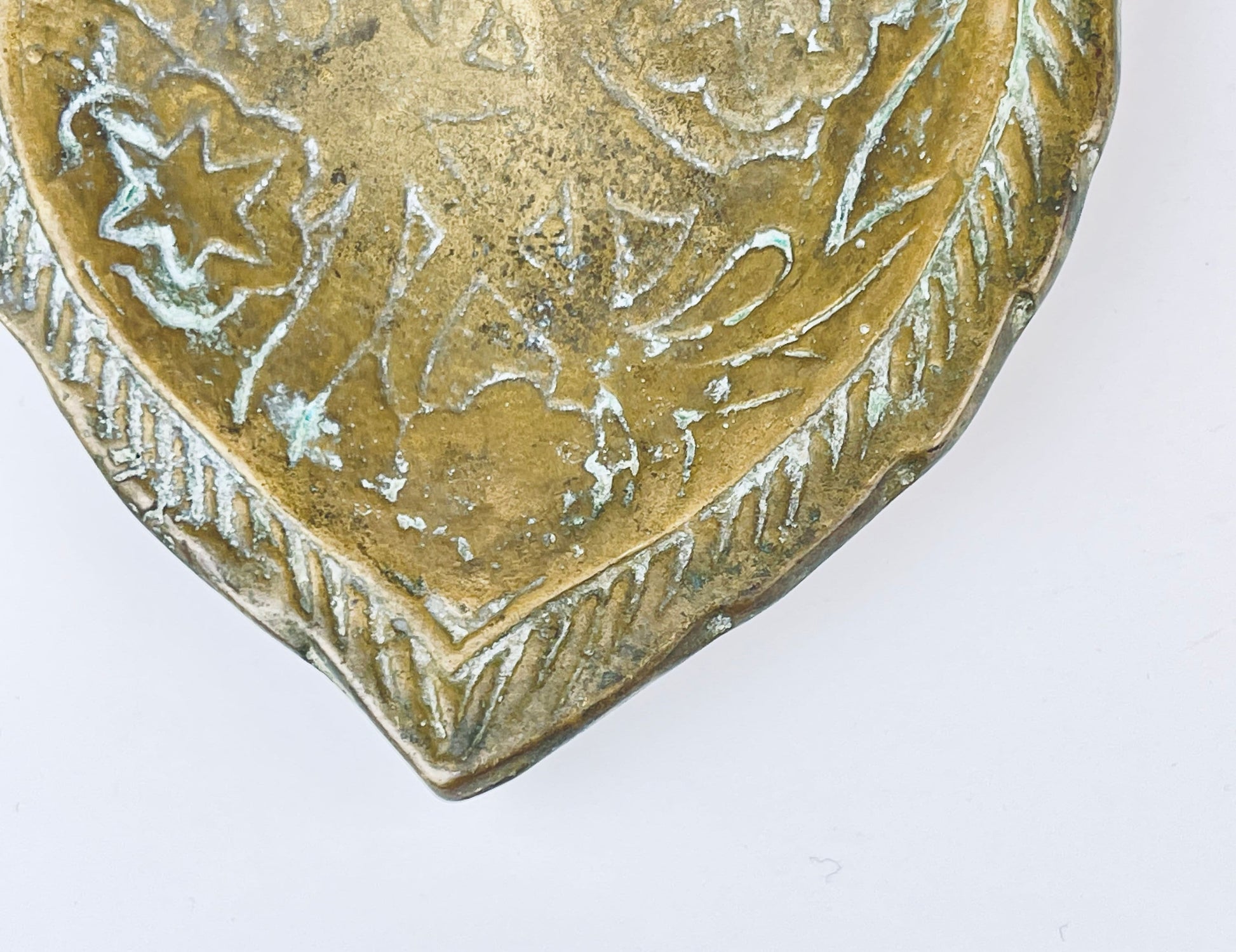 Product image for 'vintage solid brass heart floral ring dish attractive aged patina' (view c37eef)