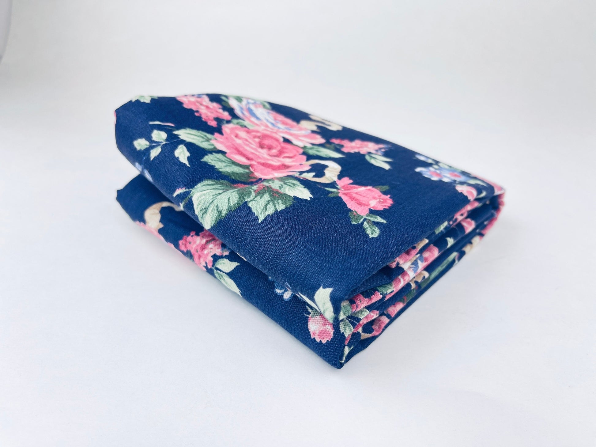 Product image for 'vintage indigo floral print fabric 42 x 45 marcus brothers textiles' (view f829f8)