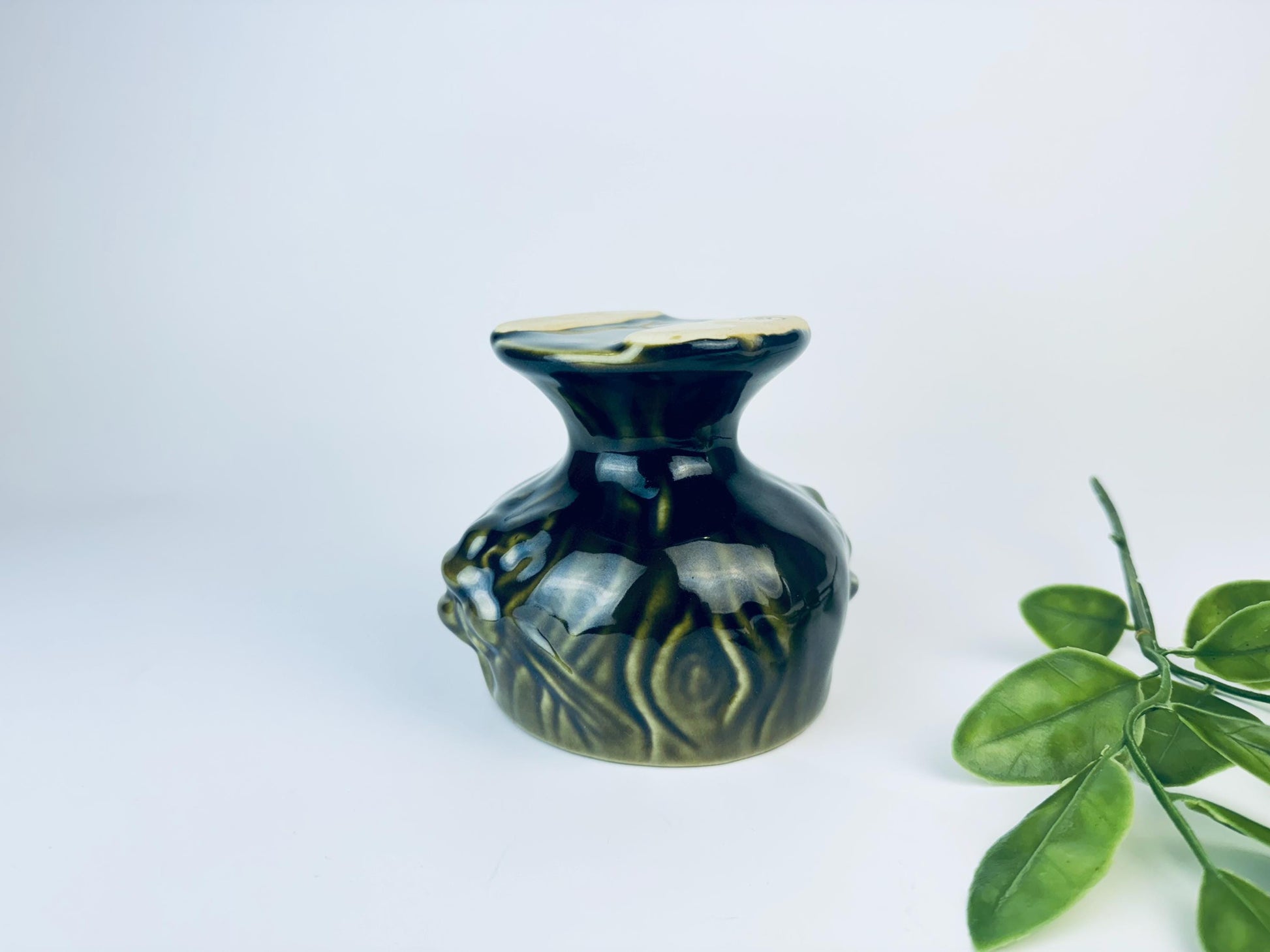 Product image for 'vintage brush pottery olive green glazed ceramic merry mushroom woodland pedestal indoor planter made in usa' (view f056ea)