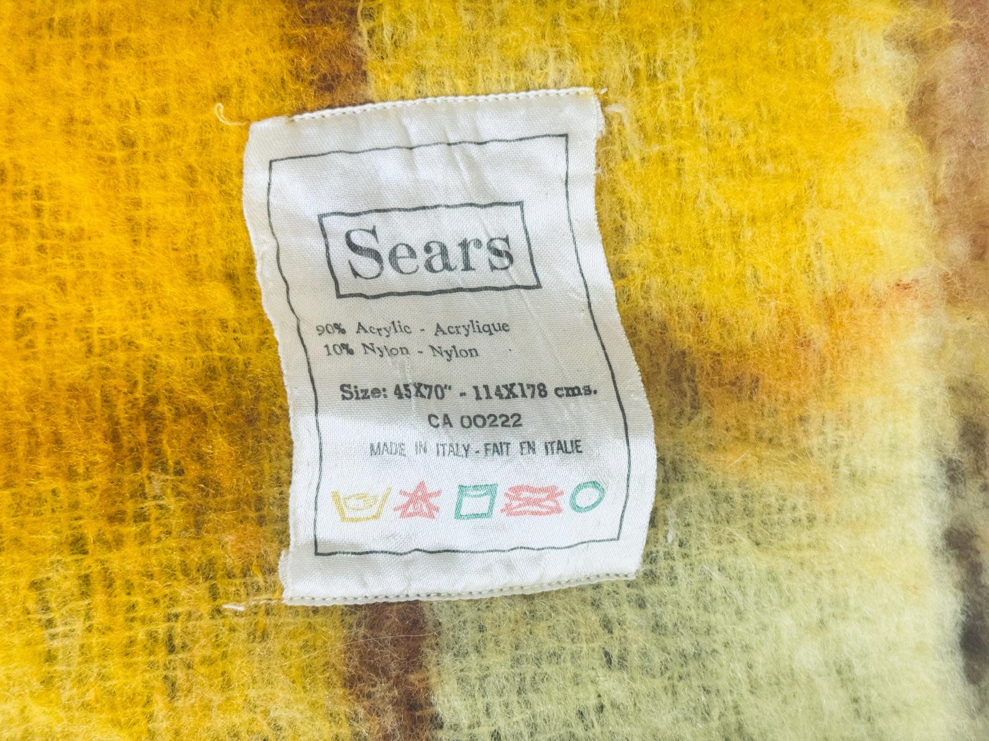Product image for 'vintage sears plaid fringe blanket throw made in italy' (view 80e18f)