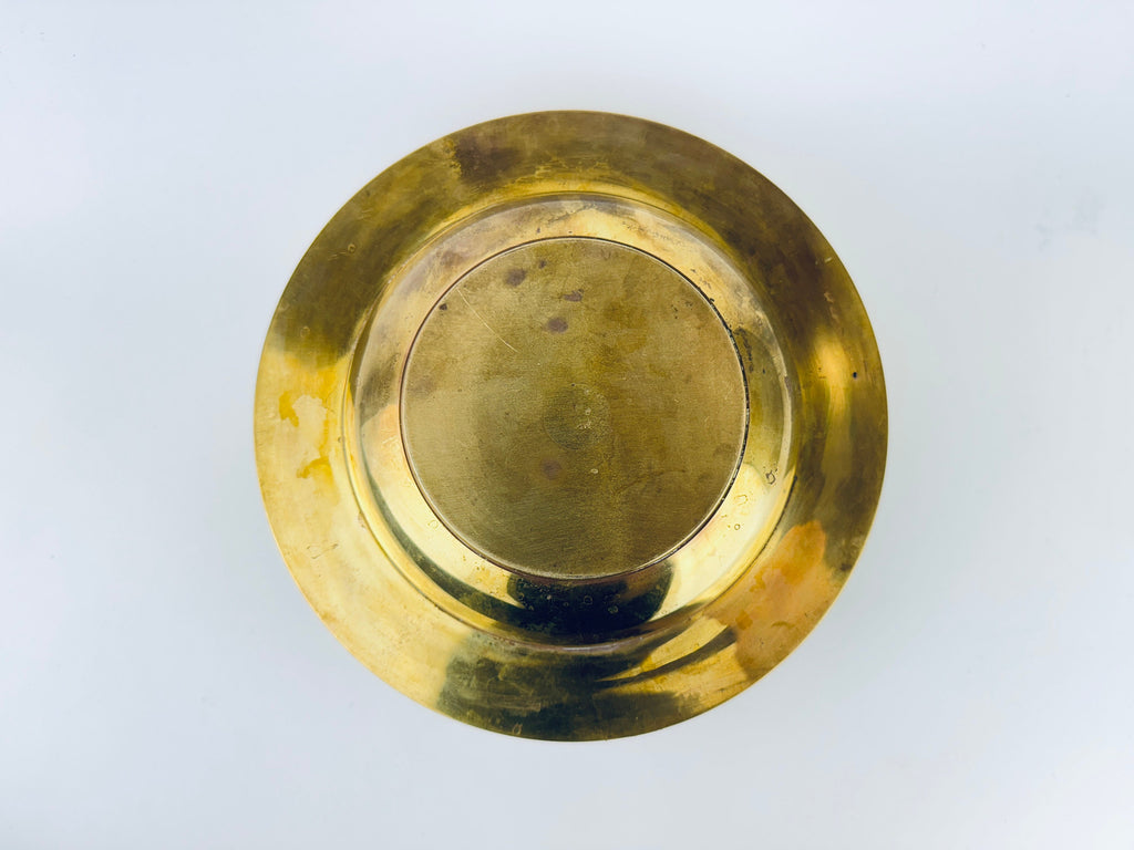 Product image for 'vintage round brass bowl multi candle stick holder centrepiece attractive aged metal patina' (view 9db49c)