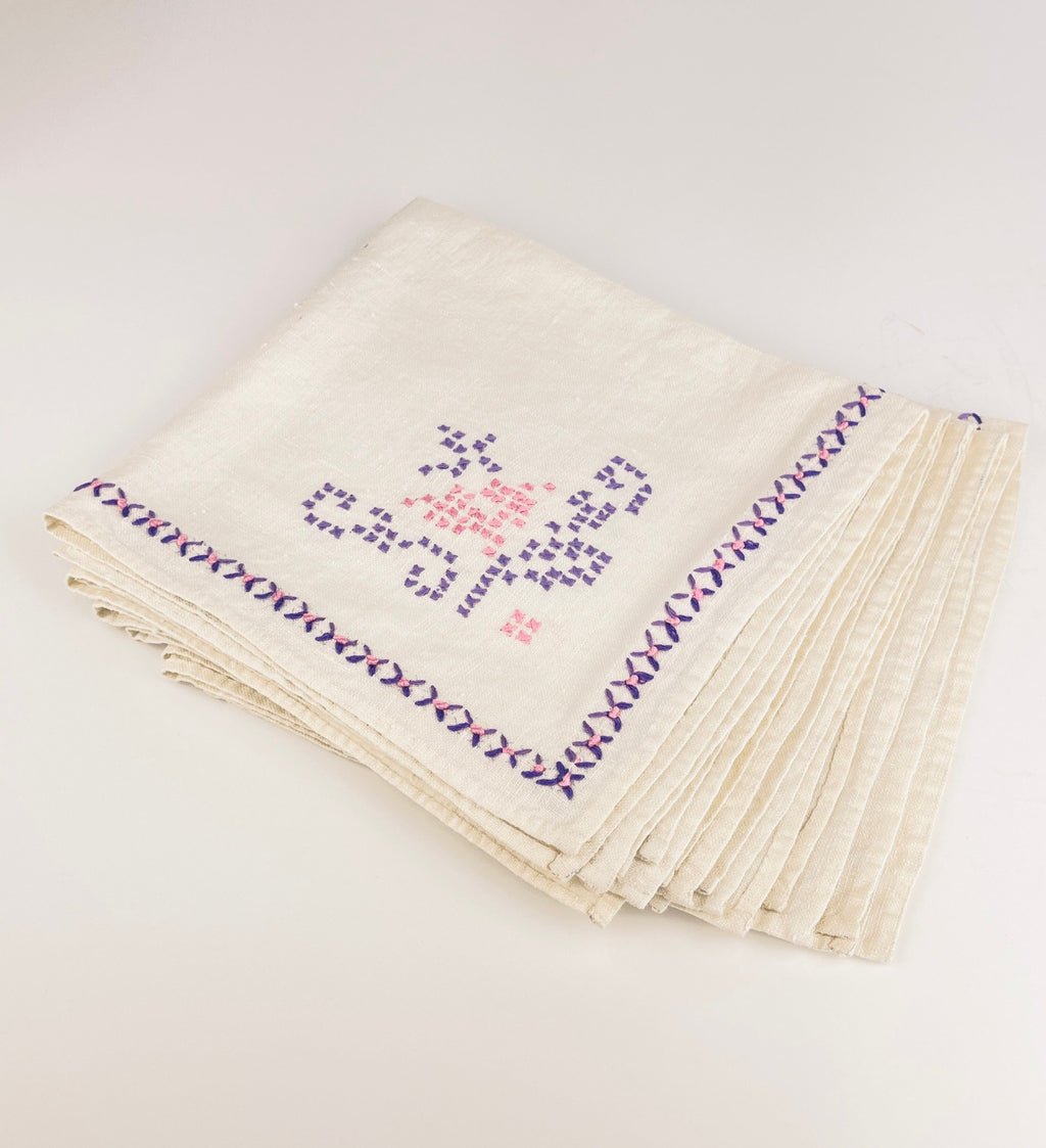 Product image for 'vintage embroidered linen napkins set of 6 in pink purple cross stitch' (view 1909e9)