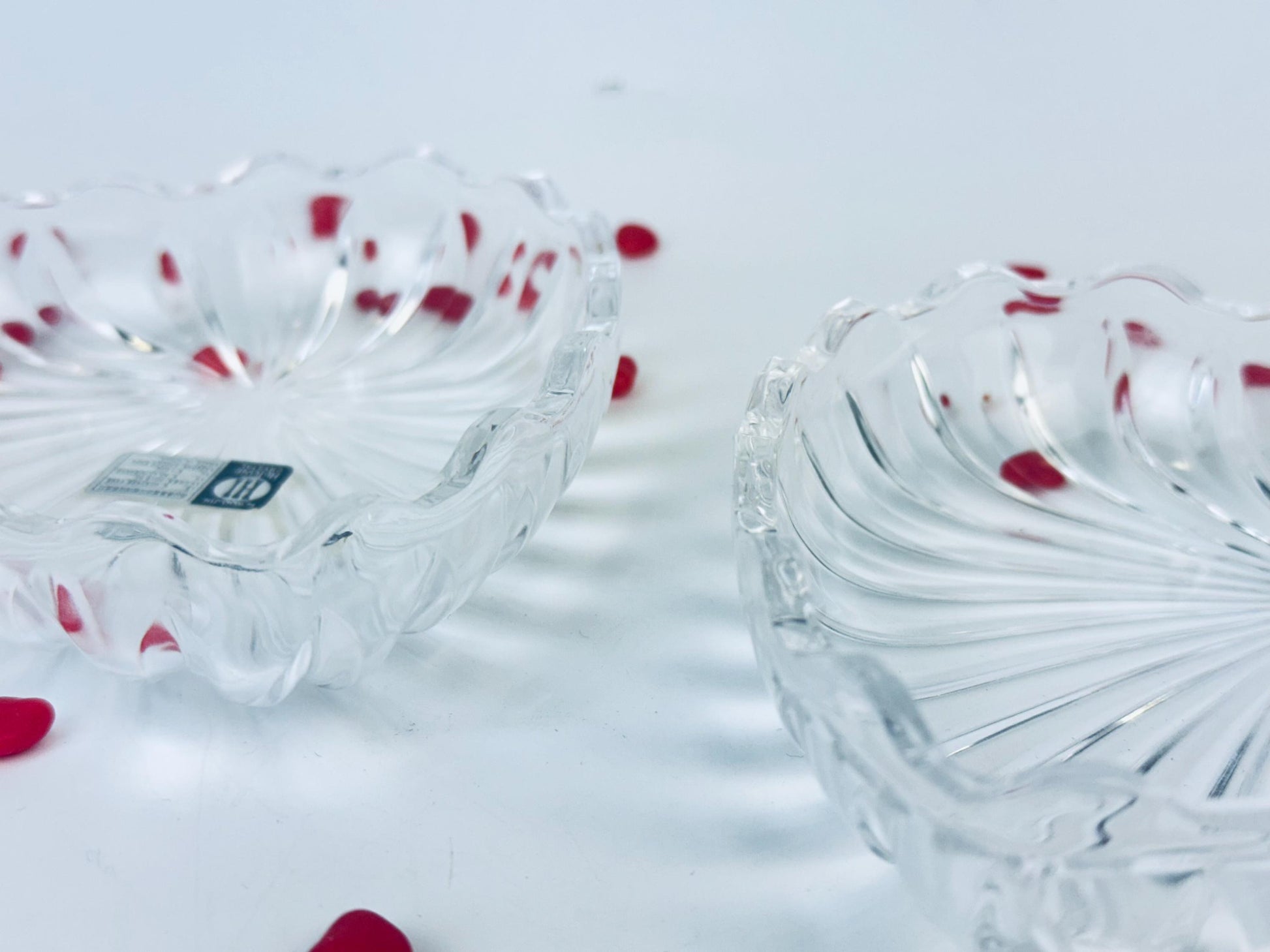 Product image for 'vintage heart shaped ribbon hi tone crystal glass ring dish trinket jar made in korea' (view 3486b6)