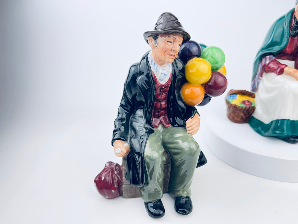 Product image for 'vintage royal doulton old balloon seller old balloon man figurines made in england sold separately' (view 930e9b)