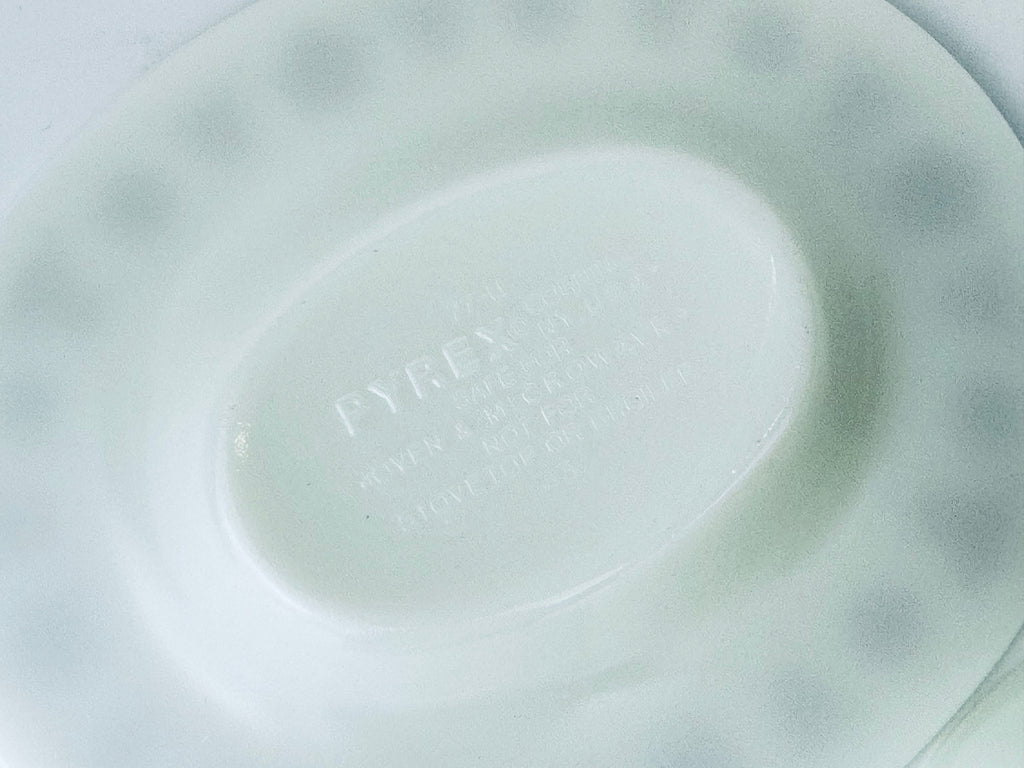Product image for 'vintage pyrex butterfly gold pattern gravy boat sauce dispenser 77 b u gregory mirow design' (view 0bf8e6)