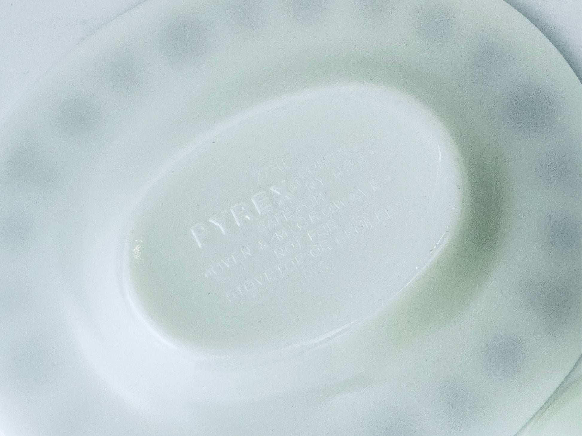 Product image for 'vintage pyrex butterfly gold pattern gravy boat sauce dispenser 77 b u gregory mirow design' (view 0bf8e6)