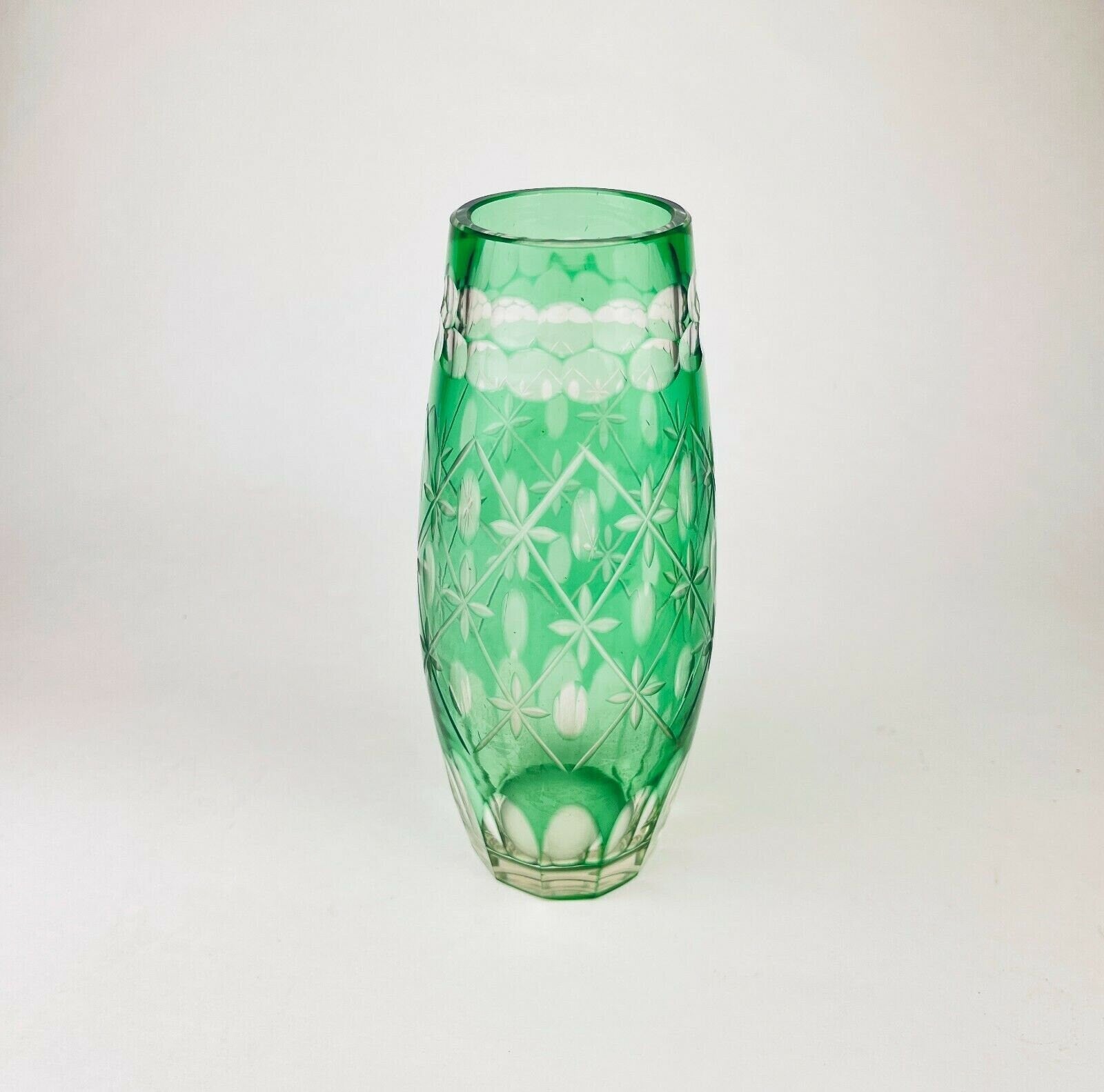 Product image for 'vintage etched green crystal glass vase boho star oval pattern' (view fa4d0b)