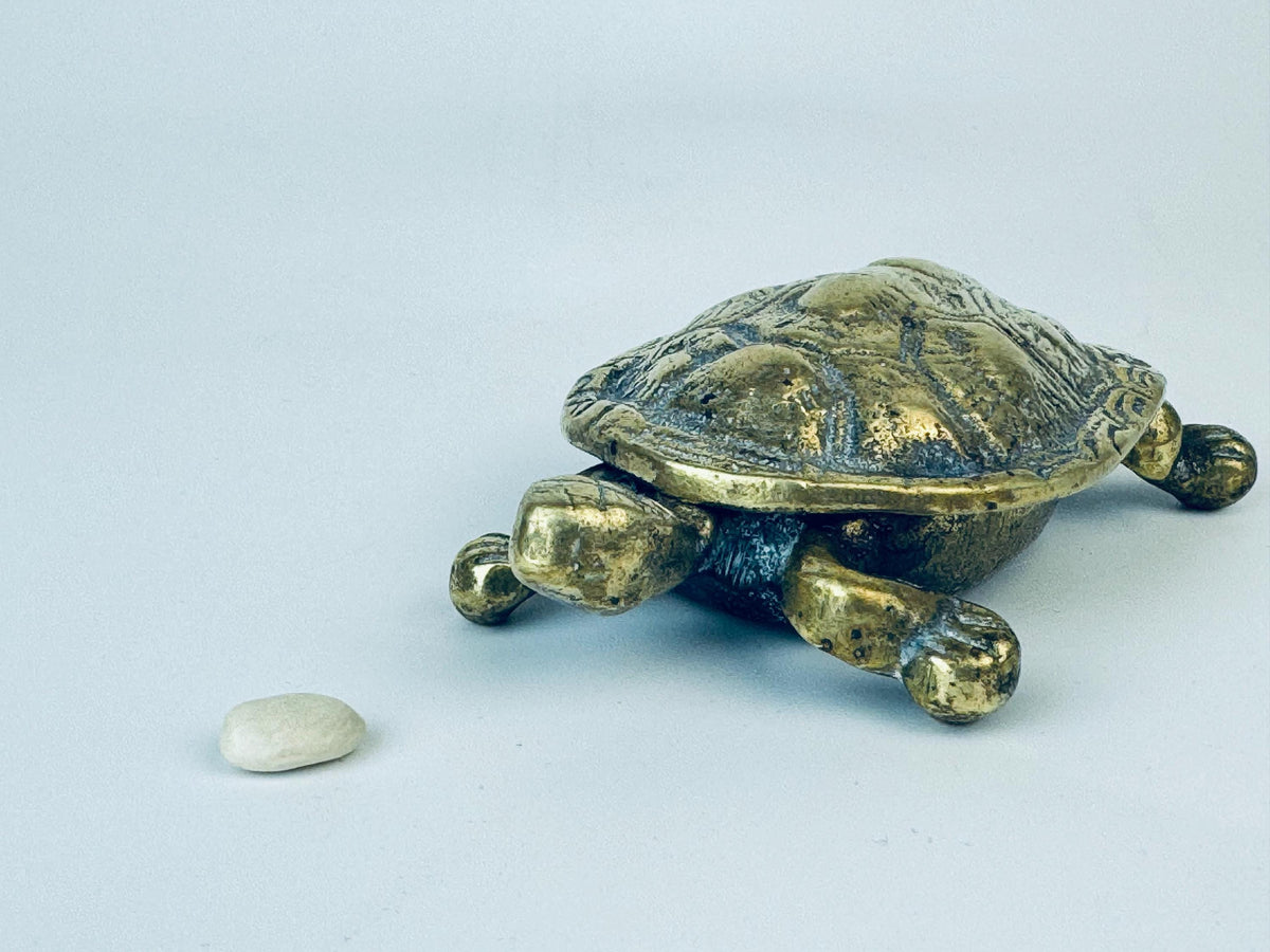 Product image for 'vintage solid brass turtle lidded trinket dish attractive aged metal patina' (view 36c680)