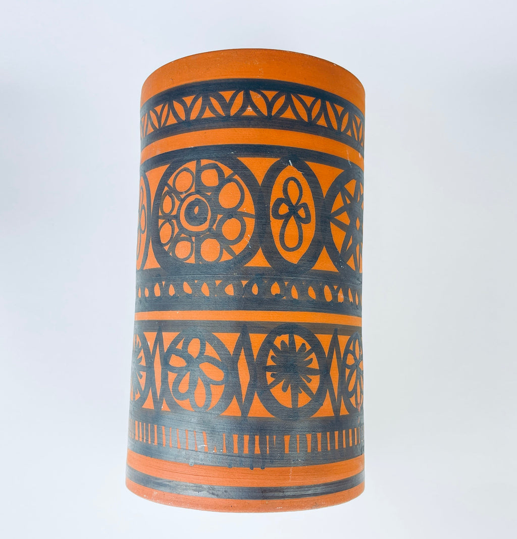 Product image for 'vintage wattisfield ware suffolk terracotta pottery widemouth vase hand painted mid century modern pattern made in england' (view 5e365e)