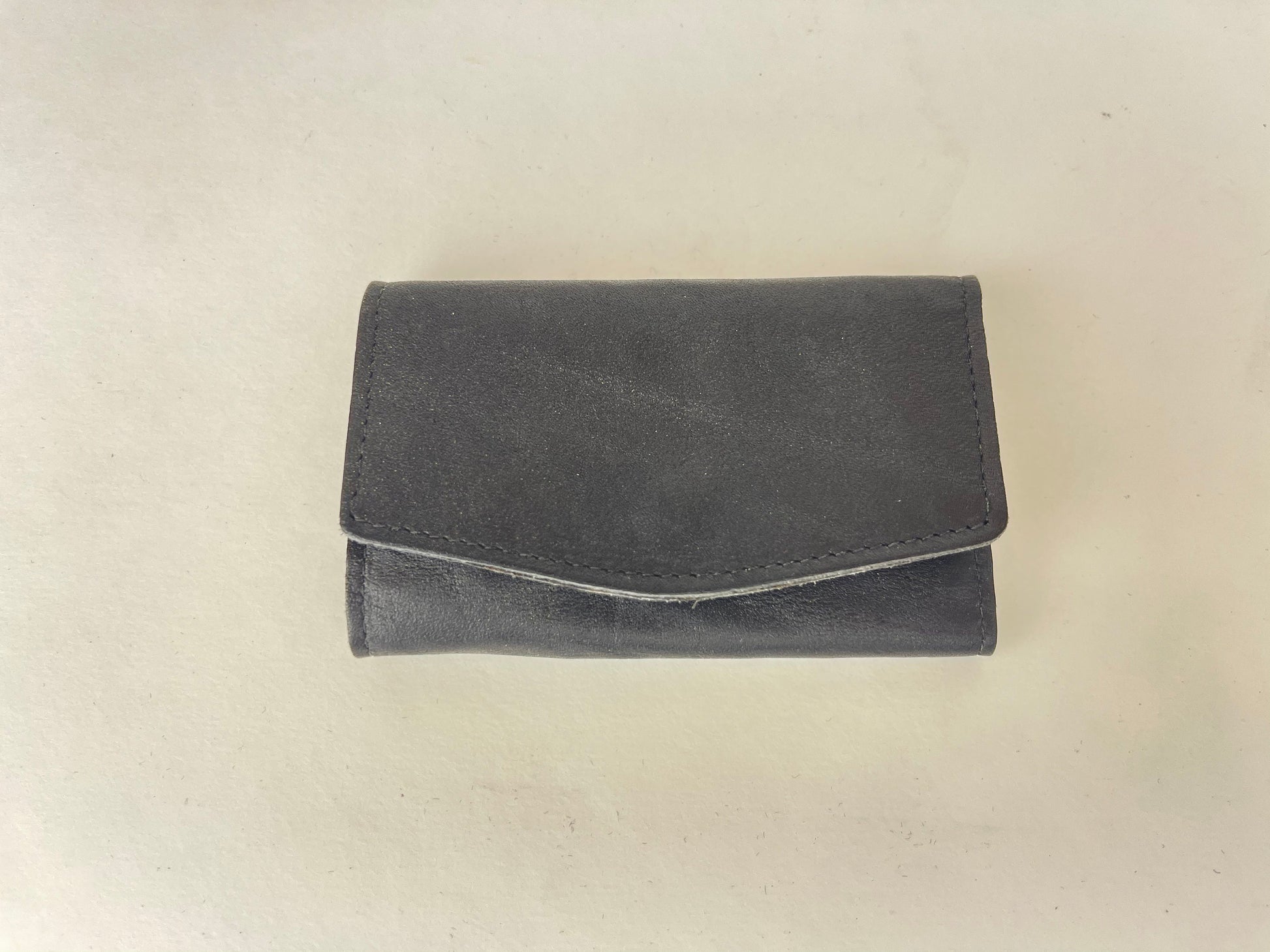 Product image for 'vintage black genuine leather wallet key holder buxton westbury bi fold made in canada new old stock' (view 19fee9)