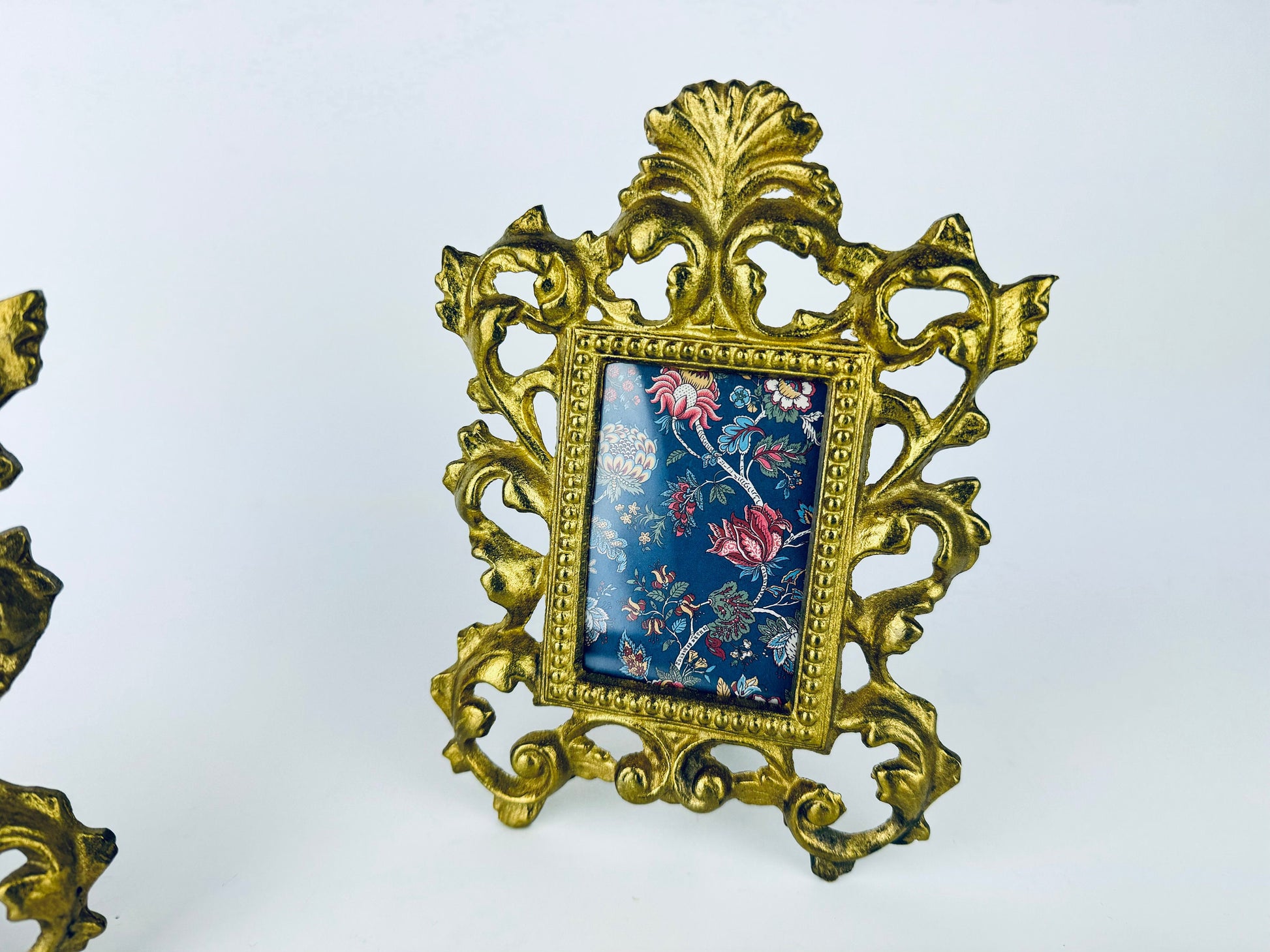 Product image for 'vintage ornate hollywood regency heavy solid brass tabletop frame 2 x 3 attractive aged metal patina sold separately' (view 1185c0)