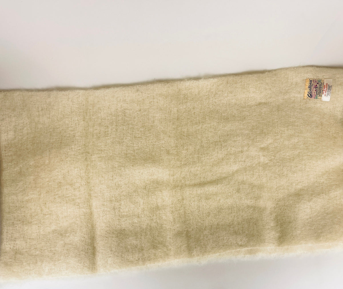 Product image for 'vintage glentana beige mohair wool plaid fringe scarf table runner made in scotland new old stock nos' (view f606e4)