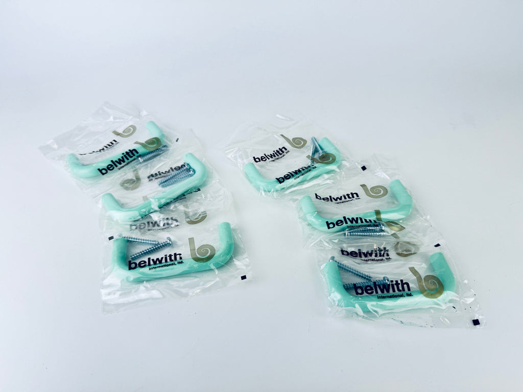 Product image for 'vintage 1980 1990s teal plastic horizontal pull drawer knob hardware new old stock nos made in japan sold individually' (view b994e7)
