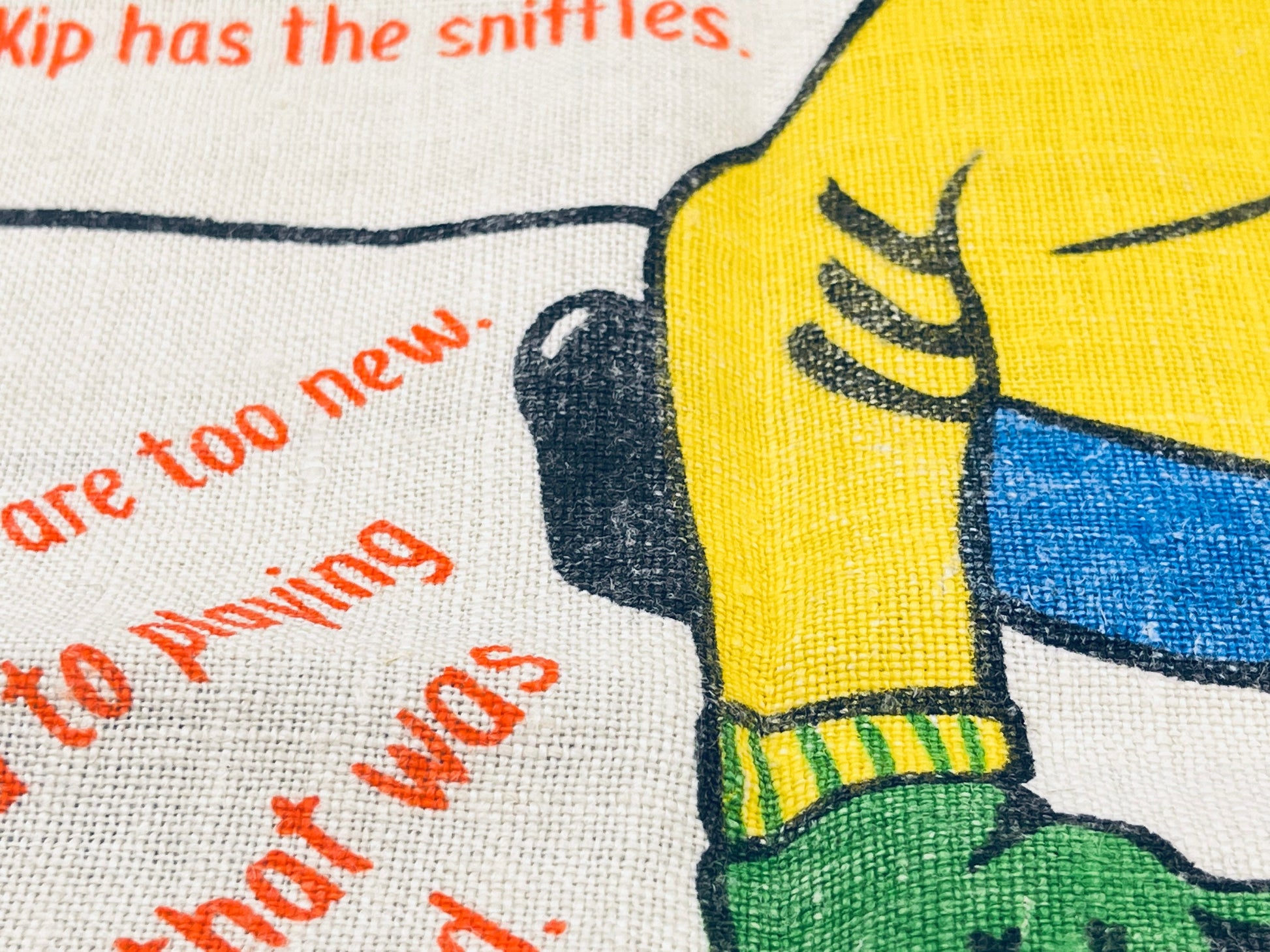 Product image for 'vintage 1970s curlers crying tea towel textilimpex poland humorous curling gift' (view 414f9e)