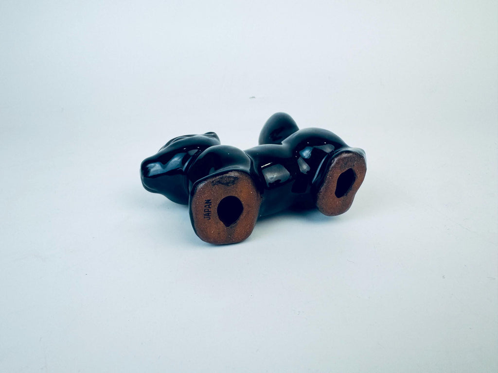Product image for 'vintage kitsch black skunk red clay figurine made in japan' (view e73842)