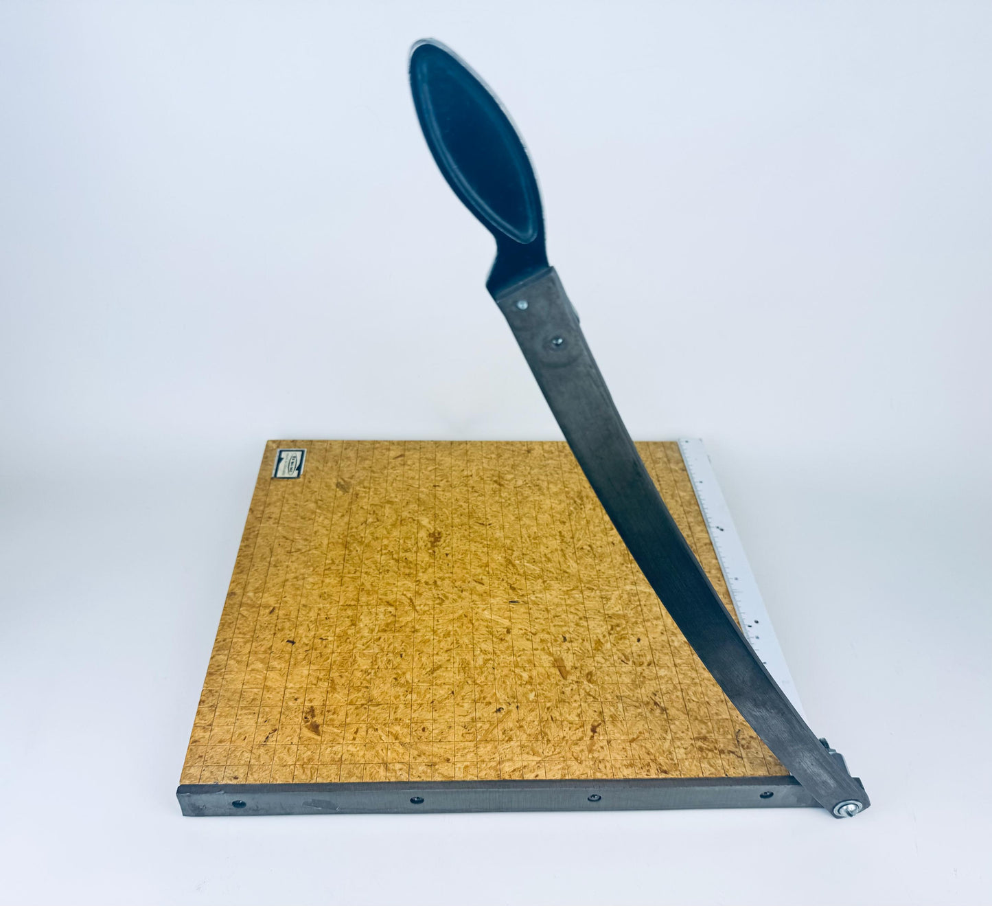 Product image for 'vintage wood metal guillotine photo trimmer made in japan by etsumi' (view 7759d9)