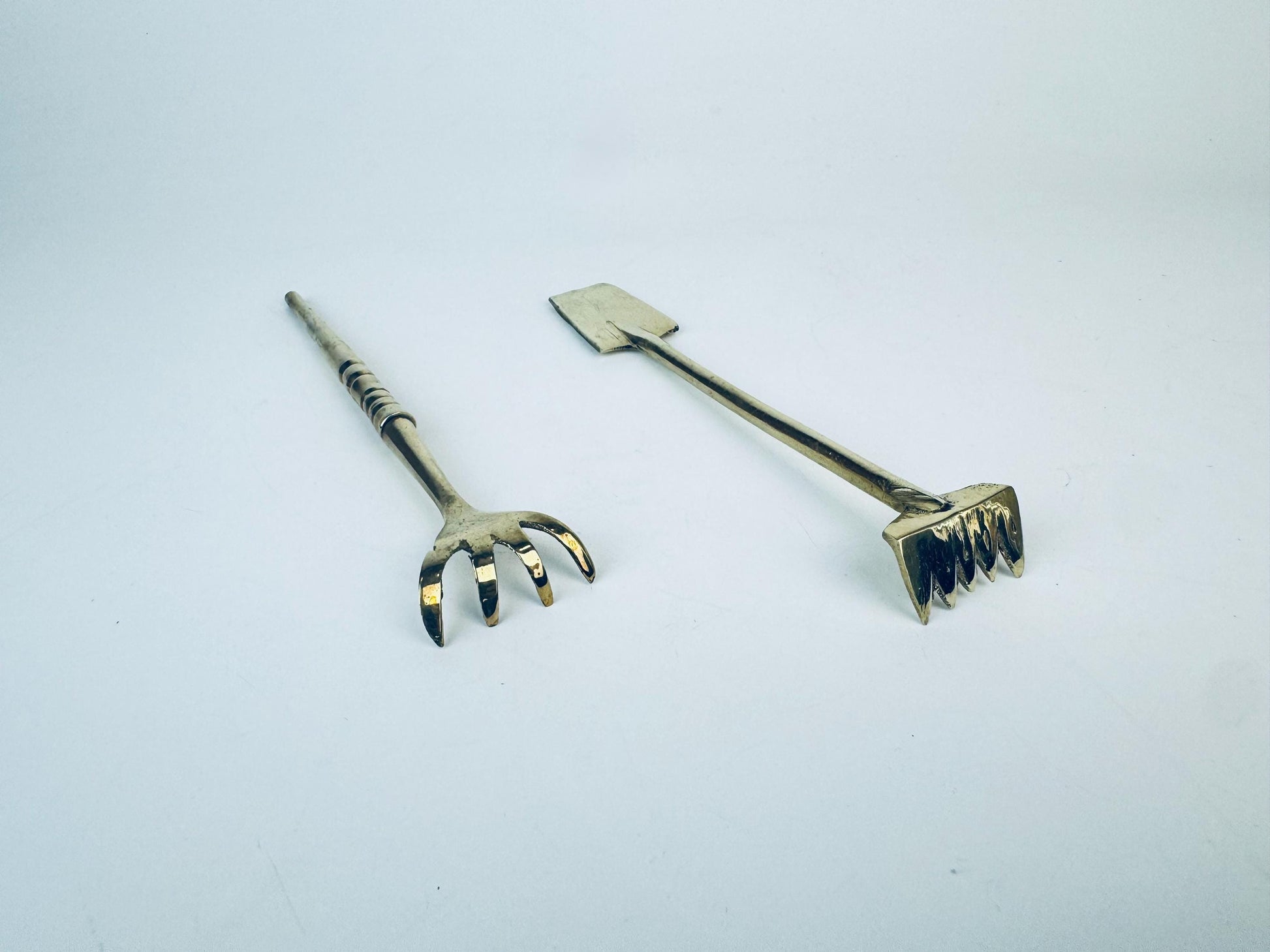 Product image for 'vintage brass bonsai rake pickle fork or back scratcher mid century whimsy' (view 3dd69a)