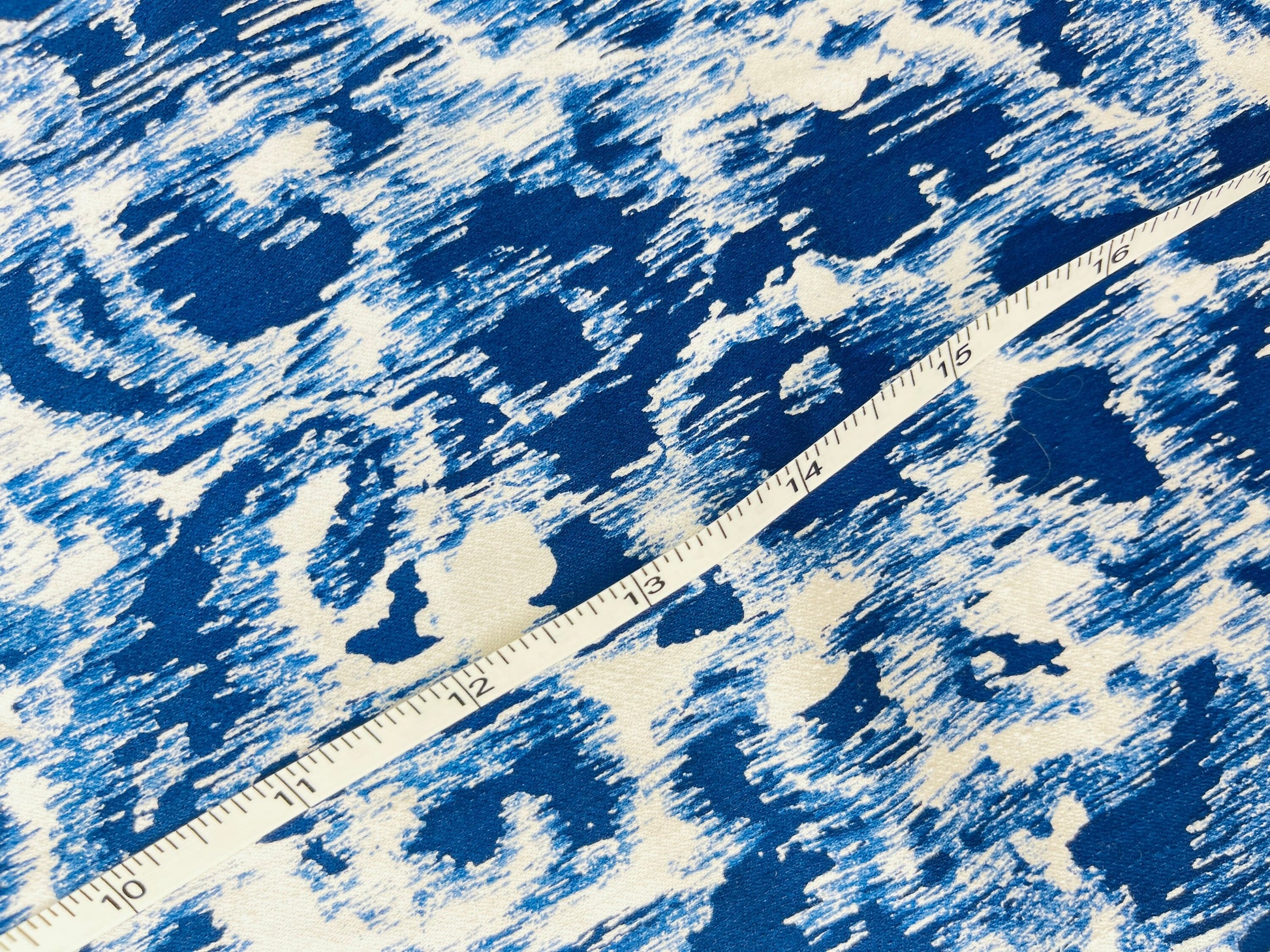 Product image for 'vintage blue white animal print jersey knit cotton fabric 31 x 33' (view 4968fd)
