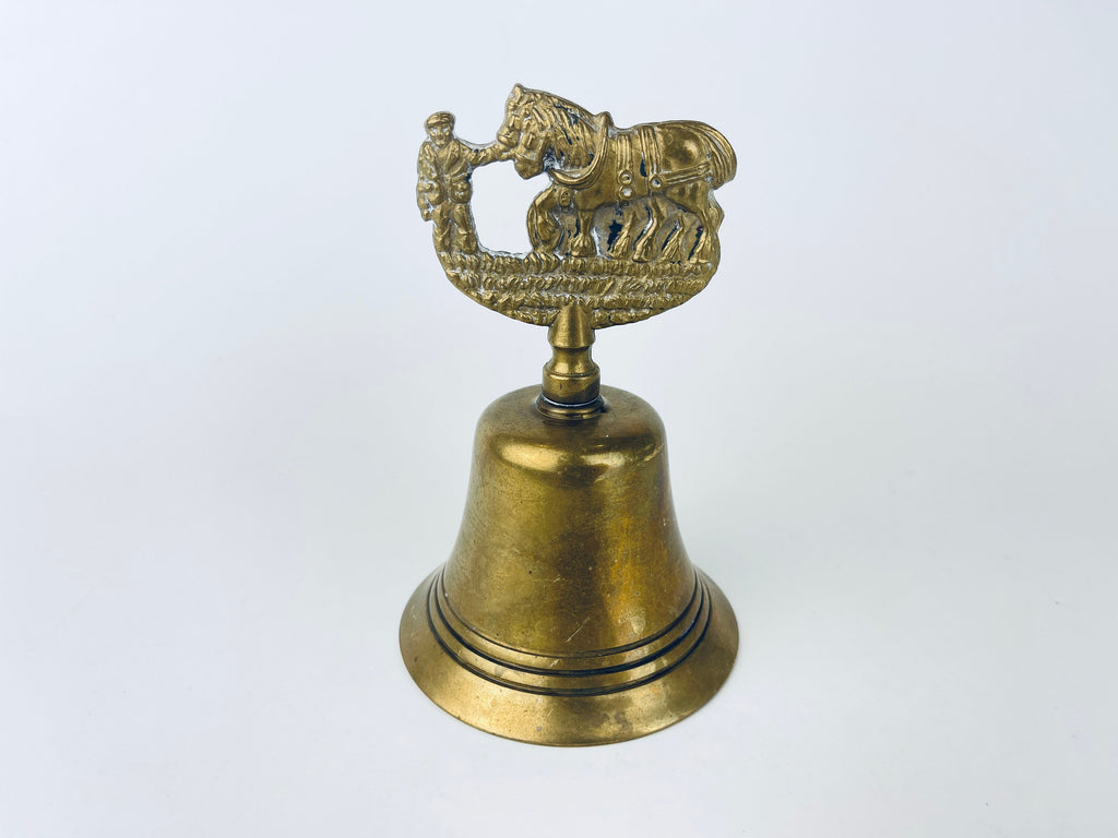 Product image for 'vintage brass horse bell attractive patina great gong ringing sound made in england' (view 22f88a)