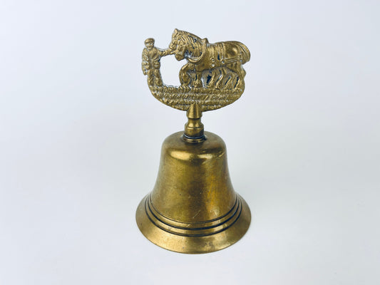 Product image for 'vintage brass horse bell attractive patina great gong ringing sound made in england' (view 22f88a)