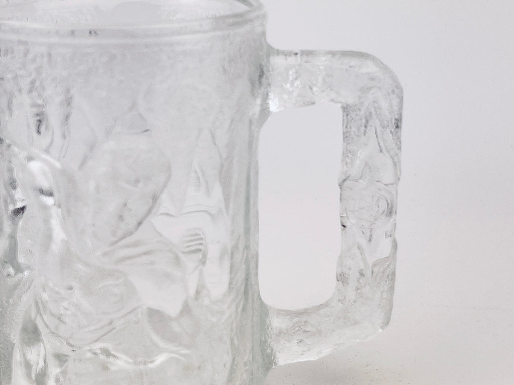 Product image for 'vintage mcdonalds batman forever robin ice glass mugs made in france 1995' (view 859521)