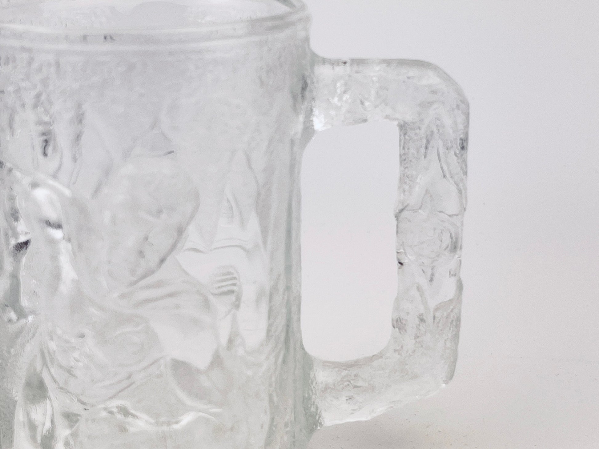 Product image for 'vintage mcdonalds batman forever robin ice glass mugs made in france 1995' (view 859521)
