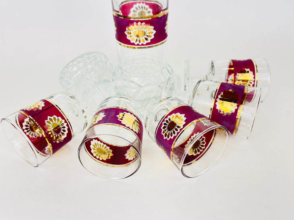 Product image for 'vintage luminarc aperitif decanter set 5 purple sunburst glasses decanter french barware' (view 5bafb1)