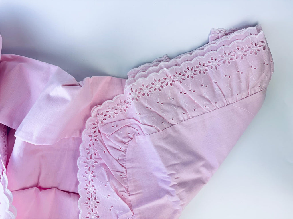Product image for 'vintage pink broderie anglaise eyelet lace king duvet cover new old stock nos made in canada' (view 93b685)