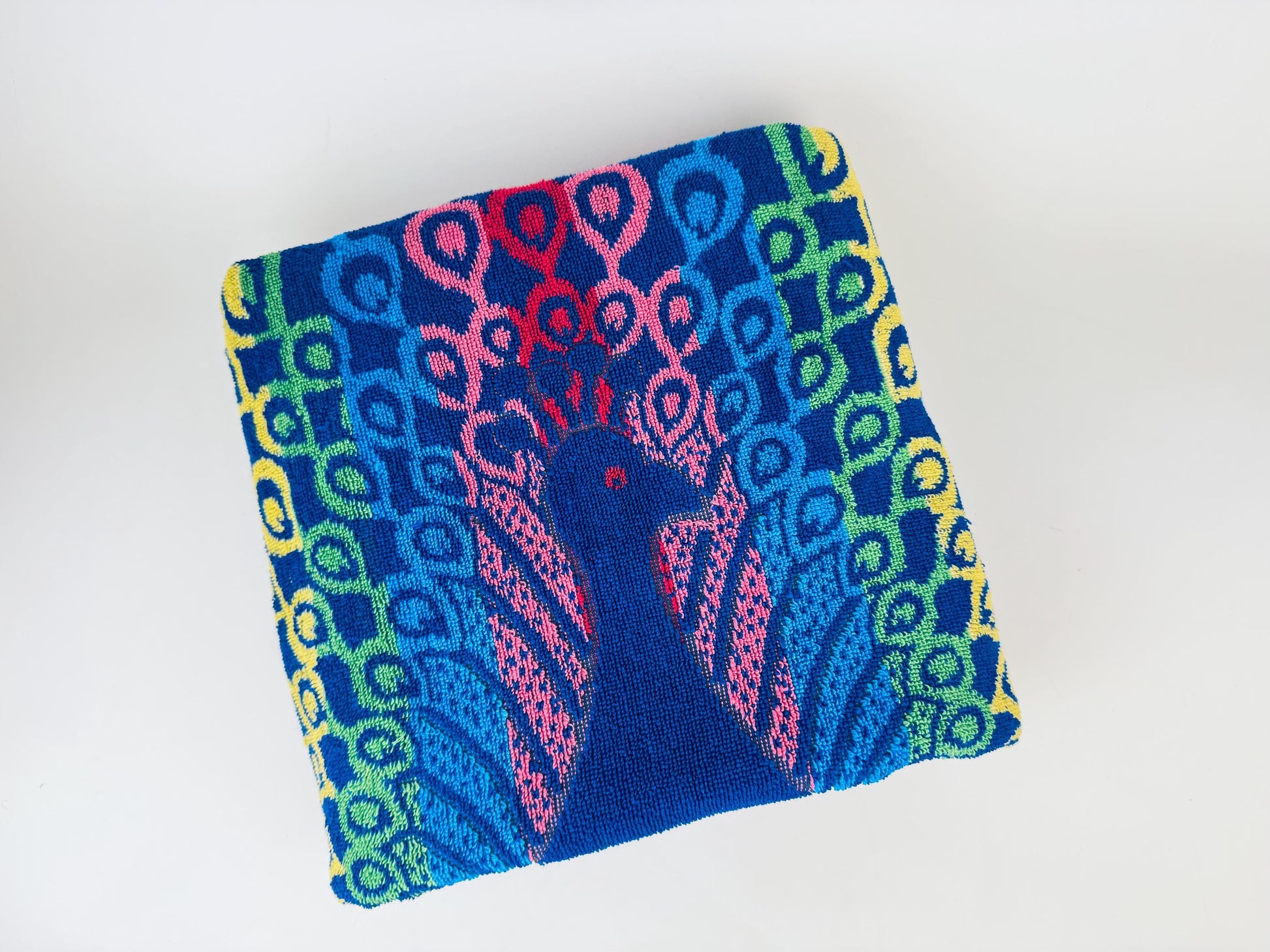 Product image for 'vintage oversized rainbow peacock beach shower towel 100 cotton' (view 3cb5e5)