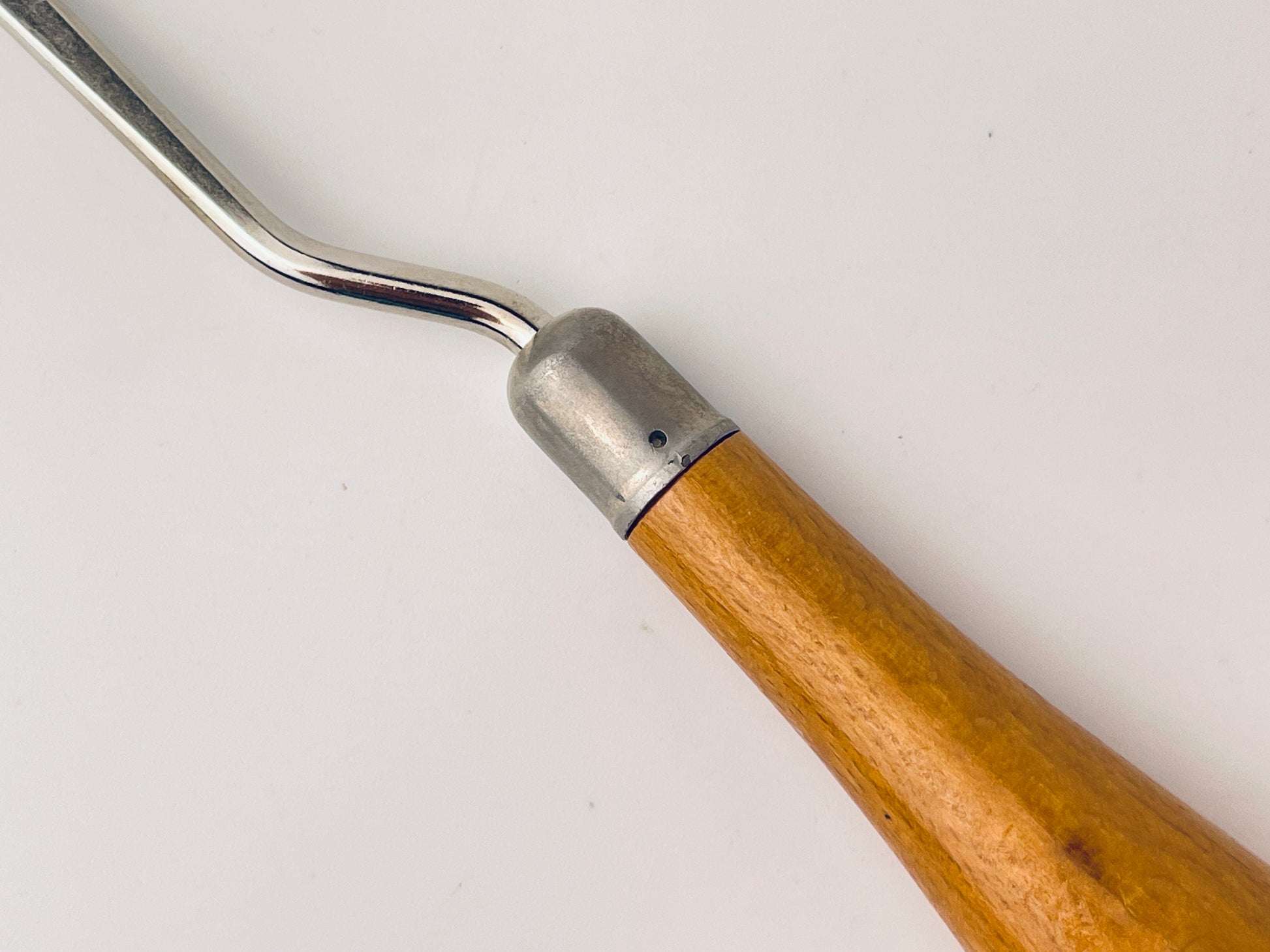 Product image for 'vintage rug yarn latch tool wood handle' (view fa72ee)