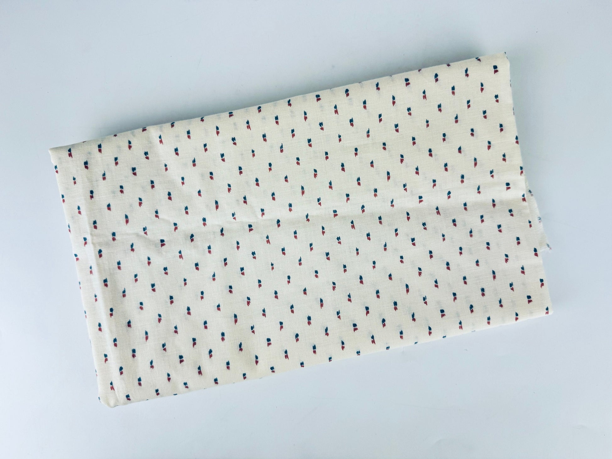 Product image for 'vintage 1980s beige pink blue abstract print fabric 40 x 44' (view aca7ba)