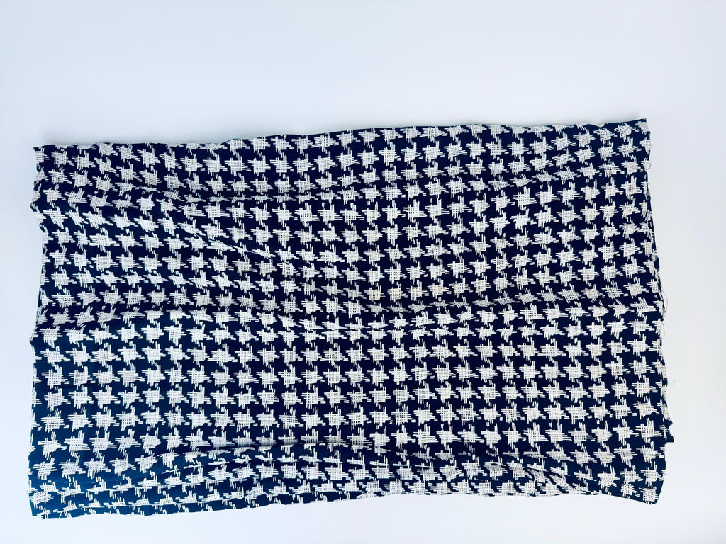 Product image for 'vintage black beige abstract sketch houndstooth polyester fabric 60 x 100' (view 24dc7e)