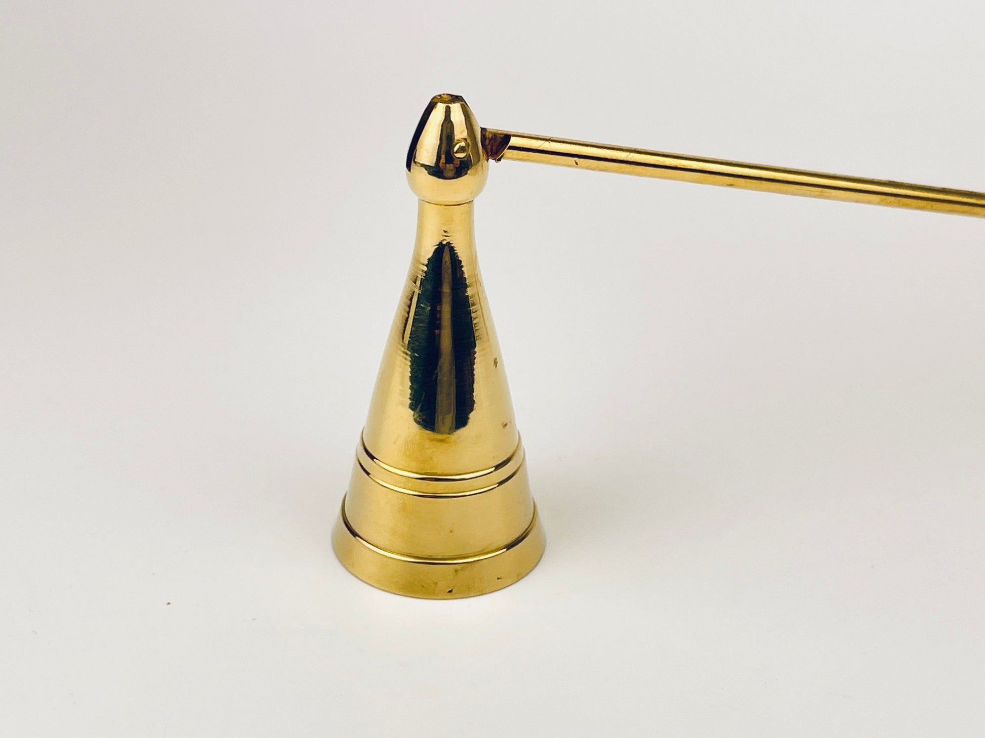 Product image for 'vintage brass candle snuffer doubter striped dome new old stock nos' (view 47f0e2)