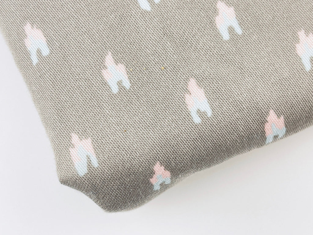 Product image for 'vintage 1990s grey pink blue southwest fabric 44 x 53 water repellent stain resistant' (view ad6260)