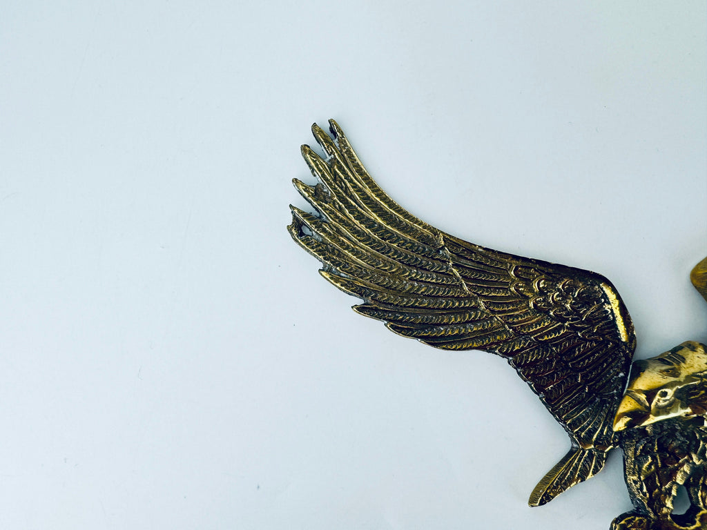 Product image for 'vintage flying solid brass eagle bird sculpture' (view d1ea9d)